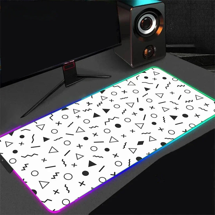 משטח גיימינג RGB שחור־לבן – מגוון מידות